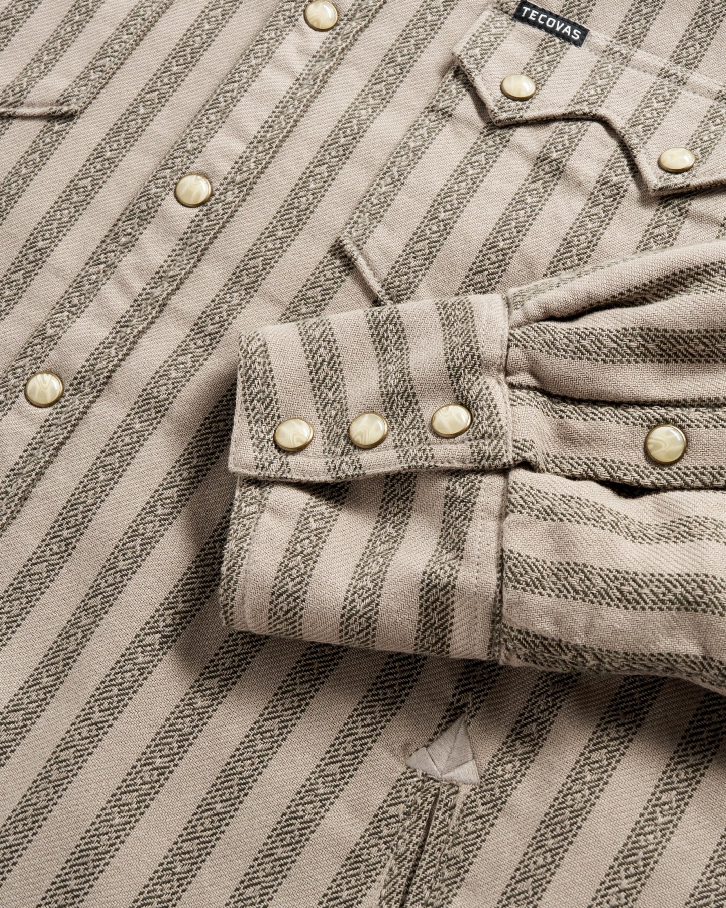 Men's Sawtooth Pearl Snap Shacket | Tecovas Men