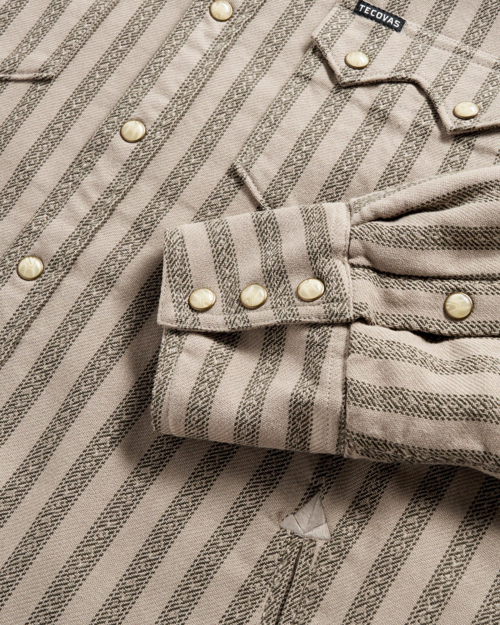 Men's Sawtooth Pearl Snap Shacket | Tecovas Men
