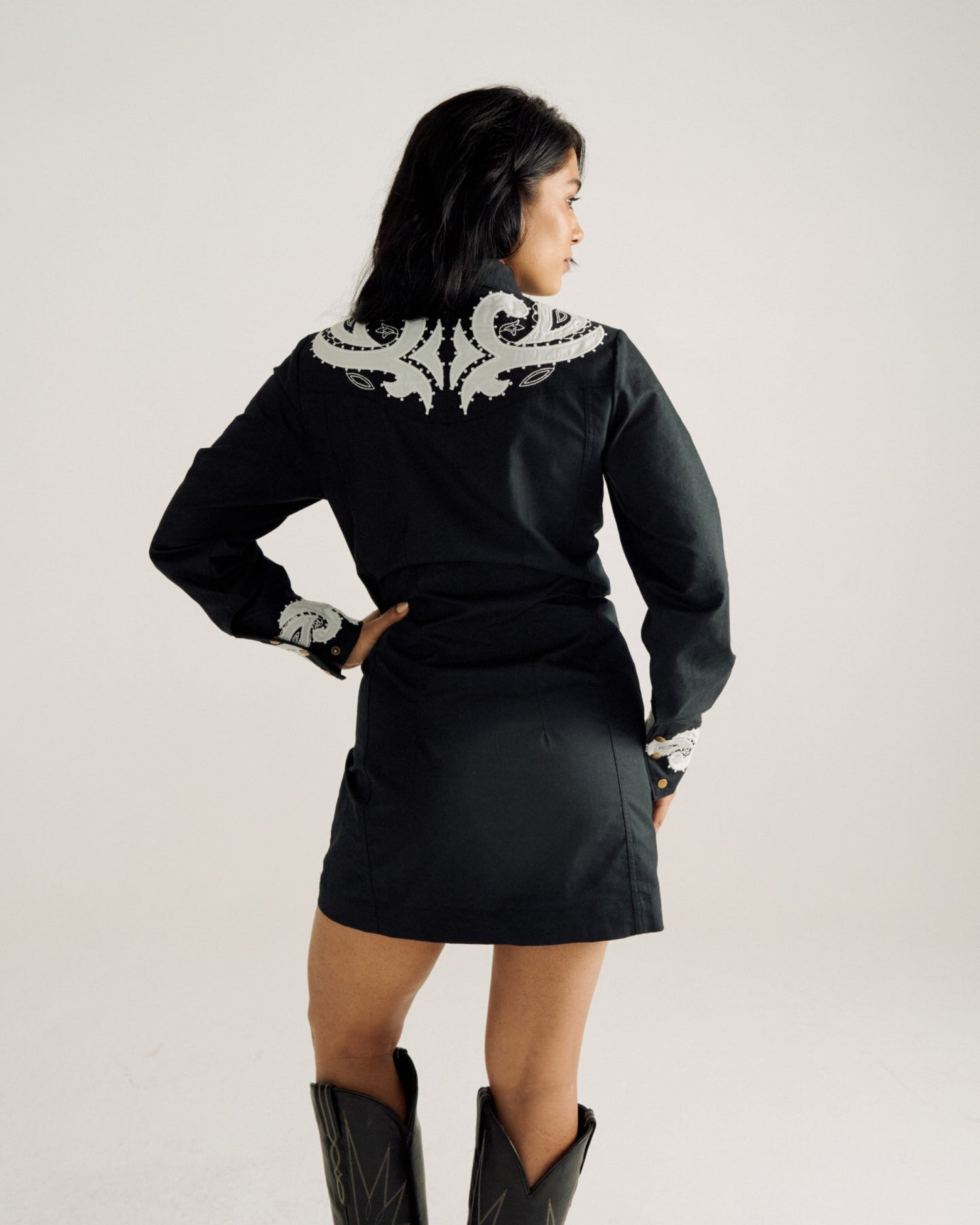 Women's Long Sleeve Applique Mini Dress | Tecovas Women