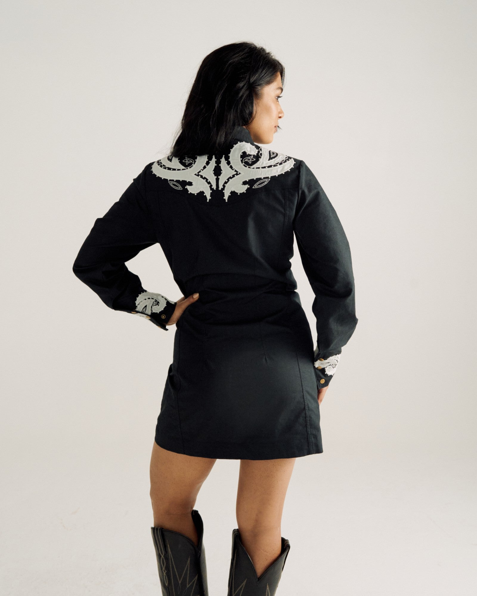 Women's Long Sleeve Applique Mini Dress | Tecovas Women